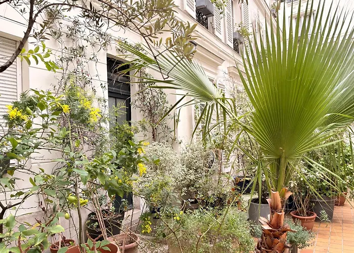 Apartament Champs Elysees Paryż