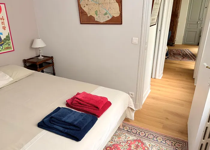 Apartment Champs Elysees
